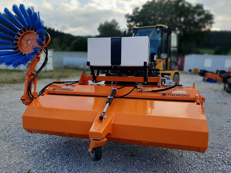 PADAGAS PROFI KEHRMASCHINE Traktor Radlader Tuchel Bema