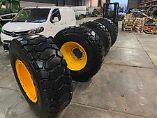 BKT Earth Max  17.5R25