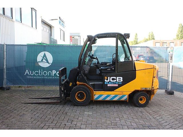 JCB E30-19