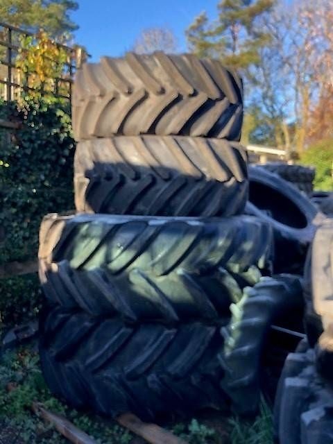 Massey Ferguson WHEELS & TYRES