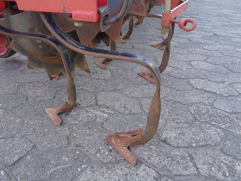 Rau 12 Reihige HackeHydr Klappun TYP Culti Crop 45cm