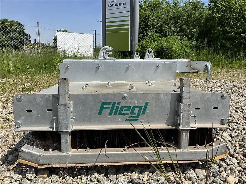 Fliegl Löwe 2500