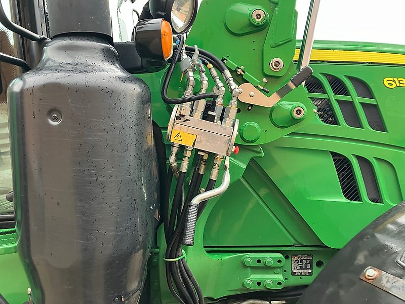 John Deere 6135R + FL 643R