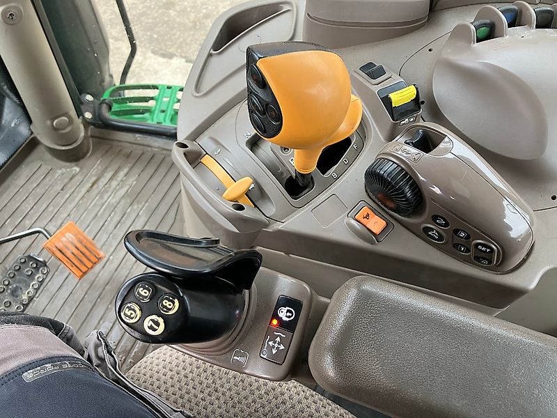 John Deere 6135R + FL 643R