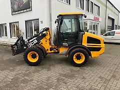 JCB 407
