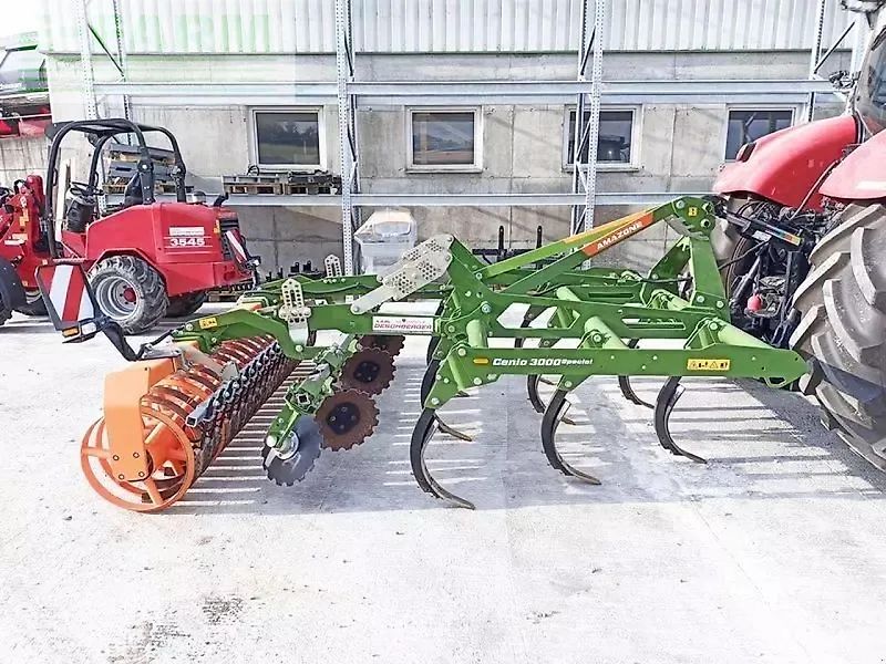 Amazone cenio 3000 special vorführgrubber