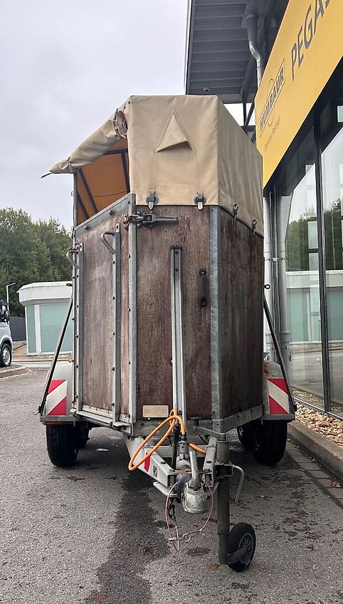 Westeria 1,2t Vieh- Pferdeanhänger Frontausstieg