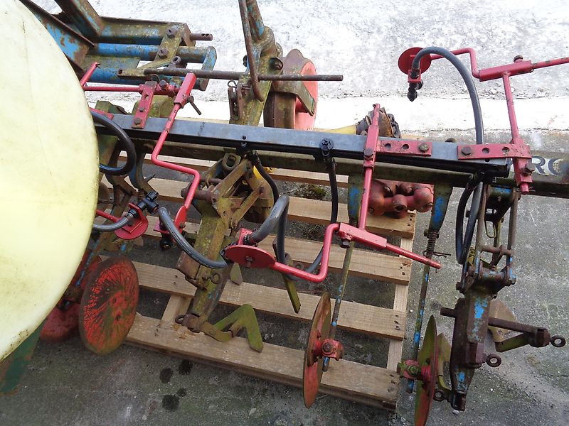 Hardi 200Liter Unterblattspritze 8Halter Dreipunktanbau