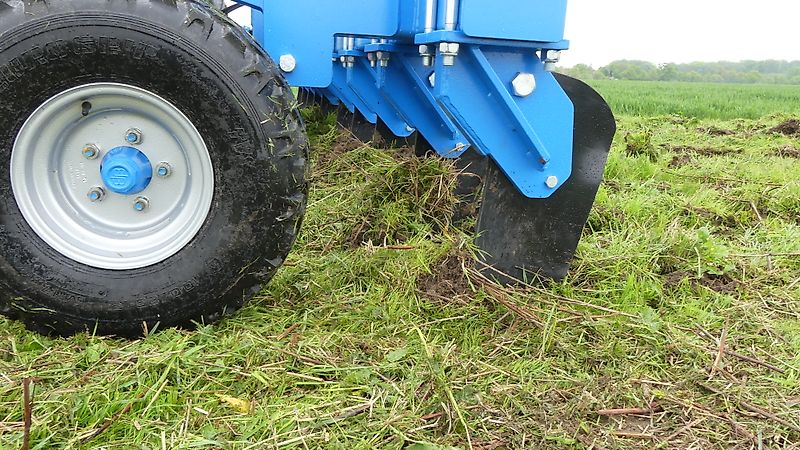 Bremer Maschinenbau Tiefenlockerer Parall PS10 H - für die flächige, nichtwendende Bodenlockerung