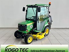 John Deere X758