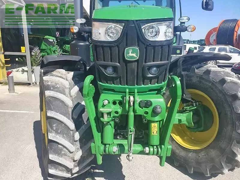 John Deere 6135r