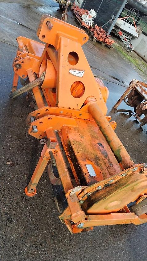 Howard Howard Rotavator HK 20 HB Serie U HR 20 HR 28 HR 40 HR50 HR30 HR20 3 Fräsen zur Revitalisierung