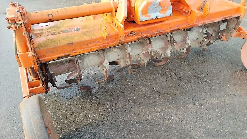 Howard Howard Rotavator HK 20 HB Serie U HR 20 HR 28 HR 40 HR50 HR30 HR20 3 Fräsen zur Revitalisierung