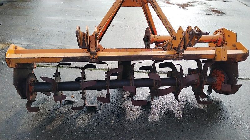 Howard Howard Rotavator HK 20 HB Serie U HR 20 HR 28 HR 40 HR50 HR30 HR20 3 Fräsen zur Revitalisierung