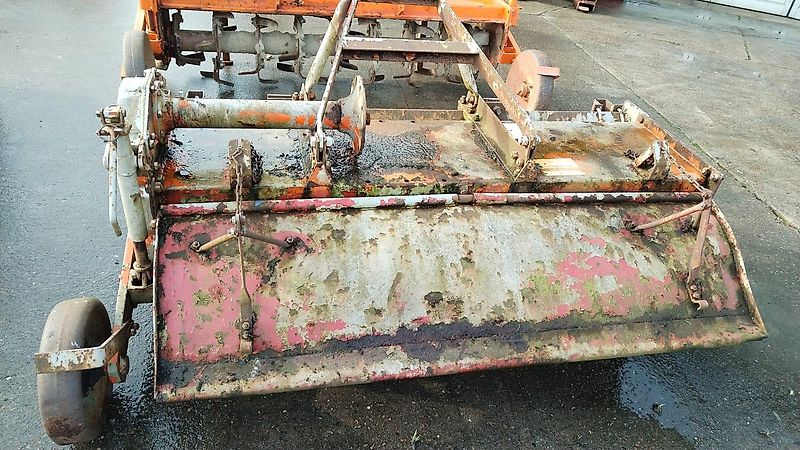 Howard Howard Rotavator HK 20 HB Serie U HR 20 HR 28 HR 40 HR50 HR30 HR20 3 Fräsen zur Revitalisierung