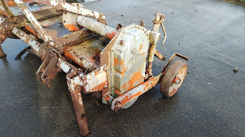 Howard Howard Rotavator HK 20 HB Serie U HR 20 HR 28 HR 40 HR50 HR30 HR20 3 Fräsen zur Revitalisierung