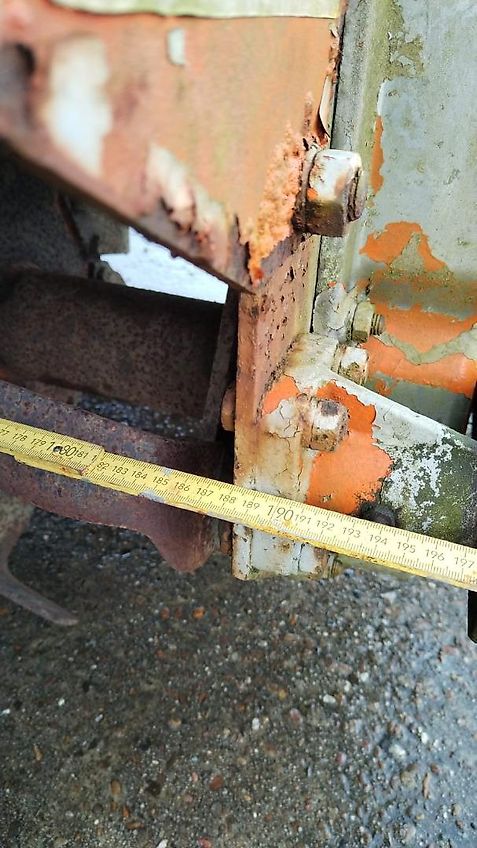 Howard Howard Rotavator HK 20 HB Serie U HR 20 HR 28 HR 40 HR50 HR30 HR20 3 Fräsen zur Revitalisierung