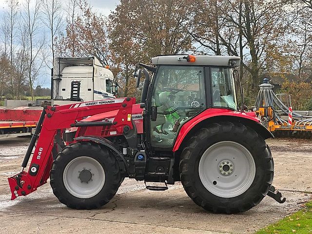 Massey Ferguson MF 5710 SL MF 5710 SL + Voorlader ex staatsbos beheer