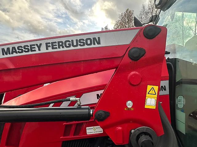 Massey Ferguson MF 5710 SL MF 5710 SL + Voorlader ex staatsbos beheer