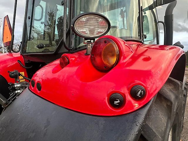 Massey Ferguson MF 5710 SL MF 5710 SL + Voorlader ex staatsbos beheer