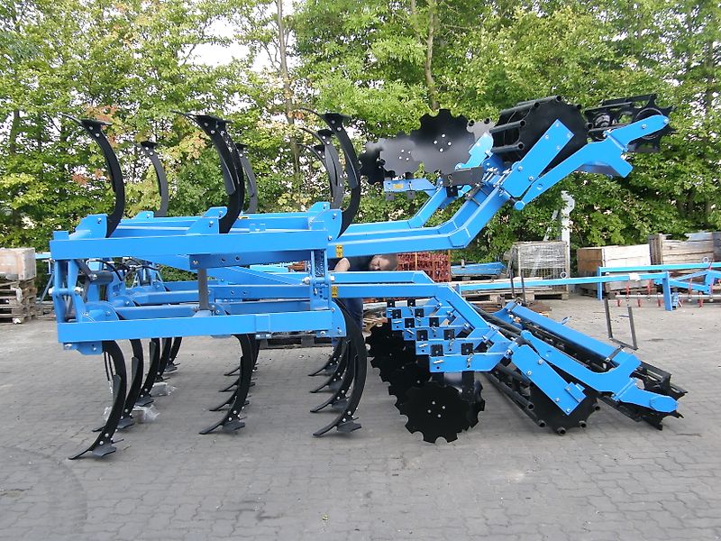 Bremer Maschinenbau Grubber Champion SHG 480/23 H - Boden gutmachen - ein gesundes UmFELD schaffen