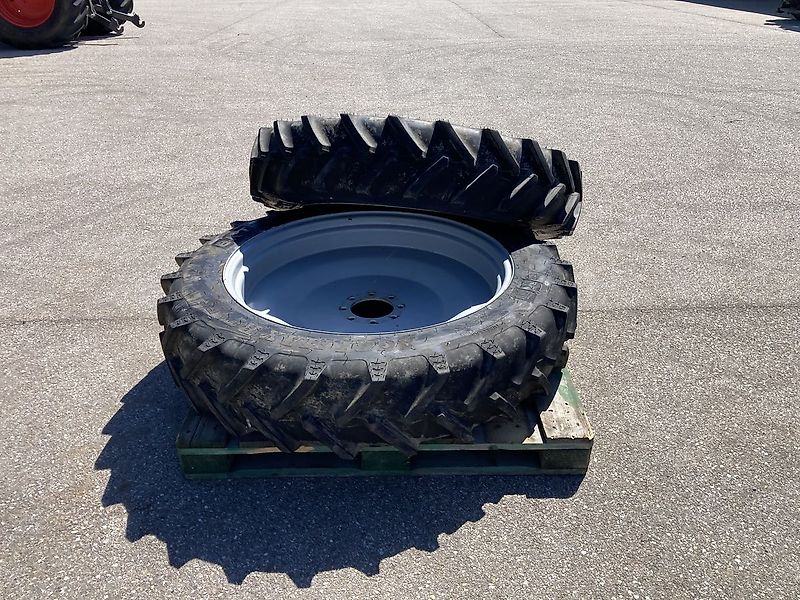 BKT Agrimax RT955 270/95R36