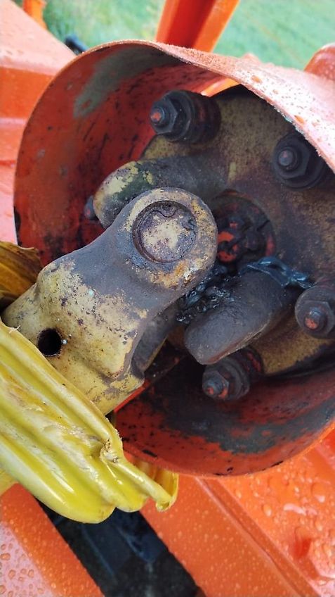 Howard Keine Maschio HR 40 Bodenfräse 265cm mit Pakerwalze 400mm Frässmesser 100% 60 Stück