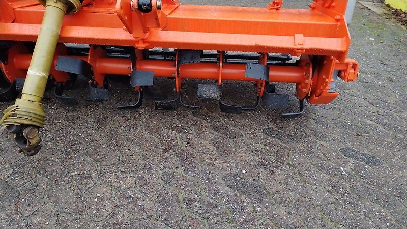 Howard Keine Maschio HR 40 Bodenfräse 265cm mit Pakerwalze 400mm Frässmesser 100% 60 Stück