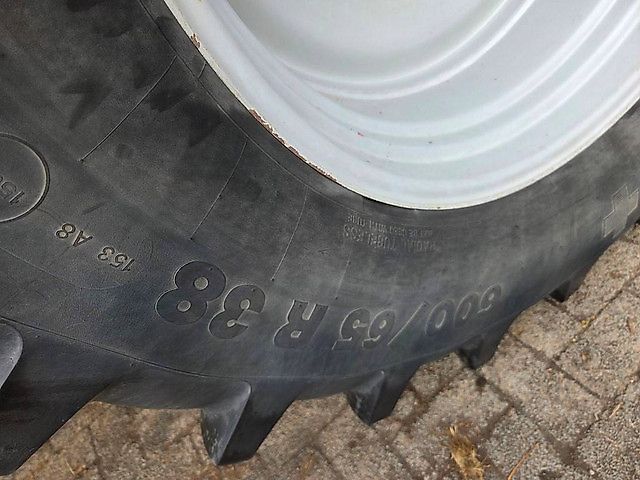 Deutz-Fahr AGROTRON M 600