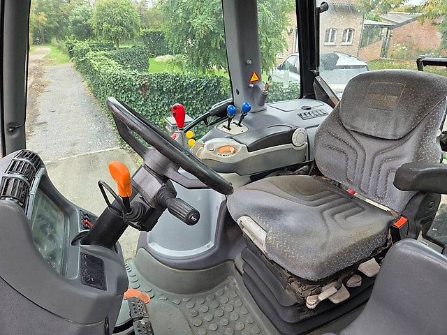 Deutz-Fahr AGROTRON M 600