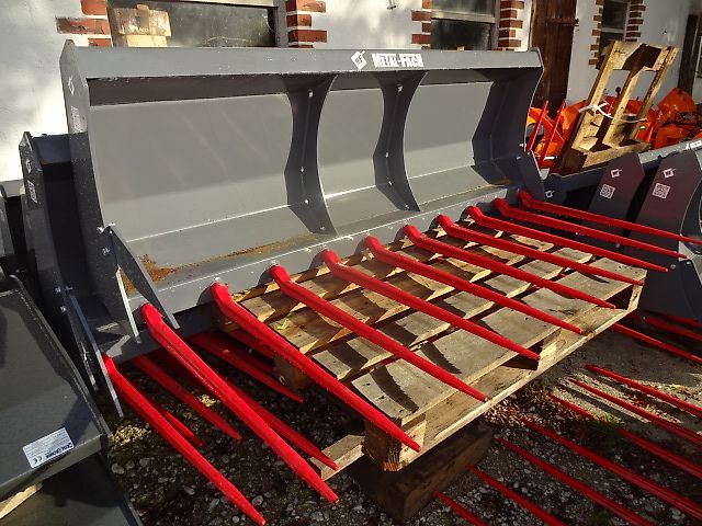 H LM  Euro- Frontladergabel - Dunggabel - 1,2 bis 2,4 Meter Breite- 1,2 M -1,5 M -1,8 M -2 M -2,2 M -2,4- Meter Dunggabeln 1,2 bis 2,4 Meter Euro Schnellwechselanbau