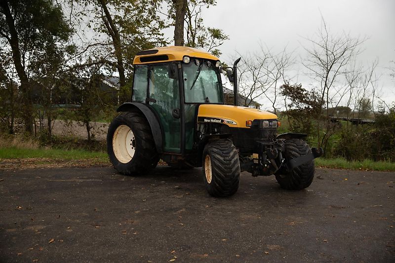 New Holland TN95F