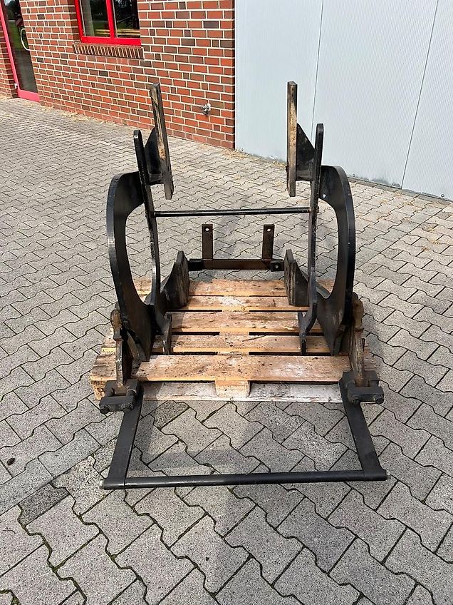 Frost Anbaukonsolen für CASE IH MAXXUM 5120