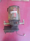 Welger RP245 Zentrale Fettschmierung, Pumpe mit Glasbehälter, Welger-Nr.: 0926.81.40.00