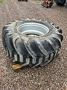 Trelleborg TWIN 425, 600/55-26,5 auf 8-Loch-Felge, Details s. Fotos, Einzelstück