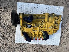 New Holland Einspritzpumpe TX 34, RSV650...1250P8A528-1, 1696484, 9400087441, 2415146114,