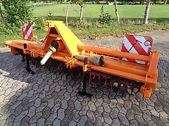 Howard Howard Rotavator 300cm Arbeitsbreite mit Pakerwalze