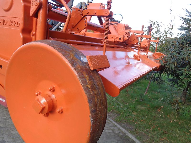 Howard Howard Bodenfräse HB 120 mit 315cm Arbeitsbreite 72 Messer 100% Model Bodenfräse mit Seitlichen Stützrädern