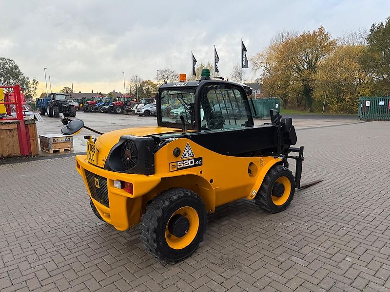 JCB 520-40