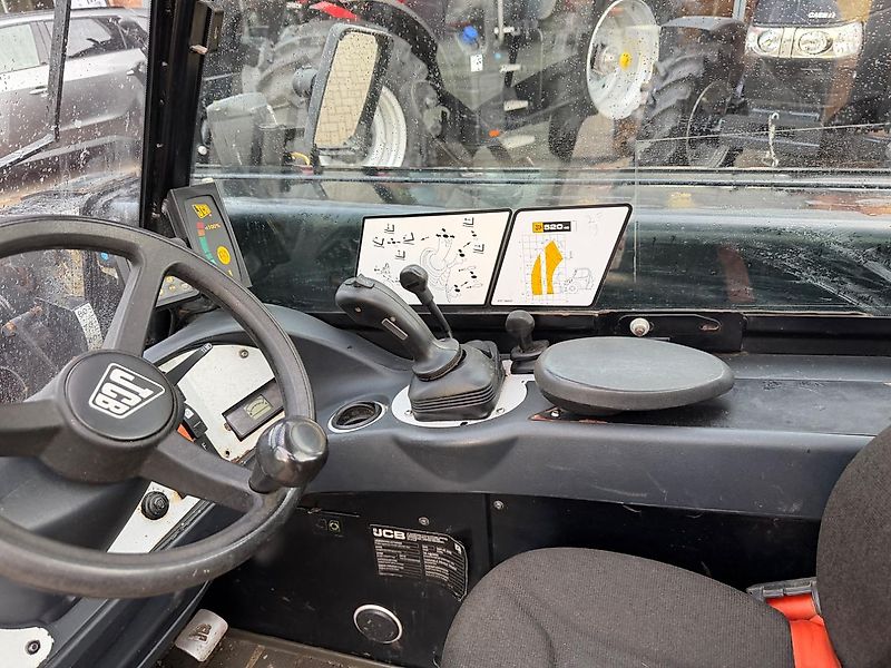 JCB 520-40