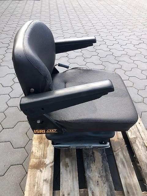 Mercedes Benz Trac 800 Fahrersitz