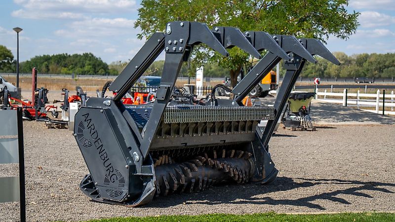Aardenburg Delta XL 2250 Black Grizzly / Forstmulcher mit Rotor mit festen Zähnen 230 cm