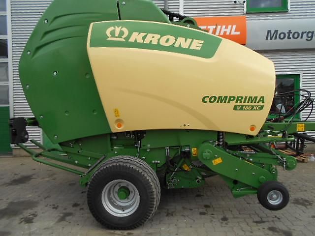 Krone RUNDBALLENPRESSE COMPRIMA V180XC