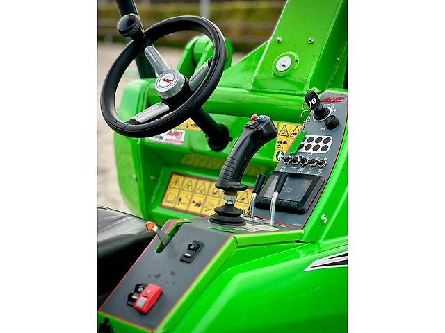 Avant 755i TDL Kniklader/Shovel