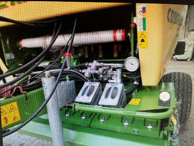 Krone COMPRIMA V180XC