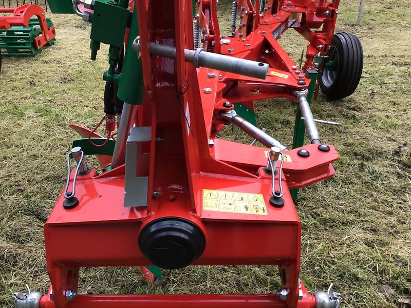 AGRO-MASZ POL 4 Federsteinsicherung