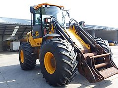 JCB 426