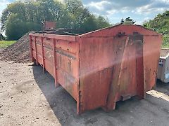 Abrollcontainer mit Förderband