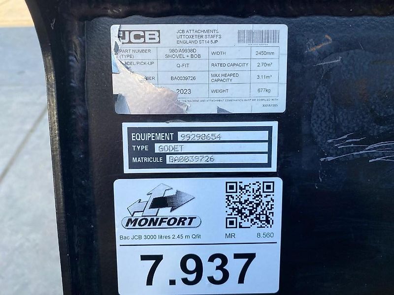 JCB Bac JCB 3000 litres 2.45 m Qfit