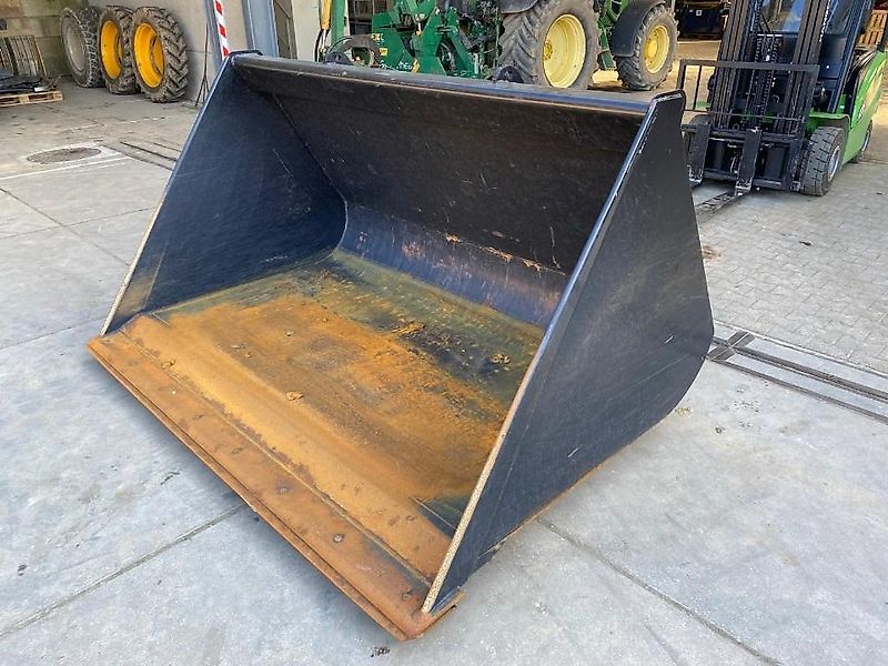 JCB Bac JCB 3000 litres 2.45 m Qfit